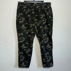 Lorette Womens Camouflage Pants Size 18
